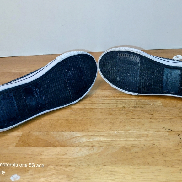 Kids Glitter Sneakers with White Laces - Picture 7 of 8